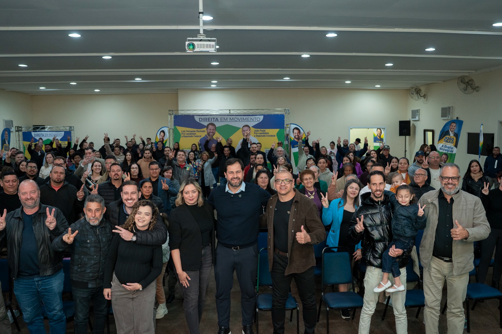  Luiz Fernando Machado e João Paulo lotam Centro de Convenções, em Louveira